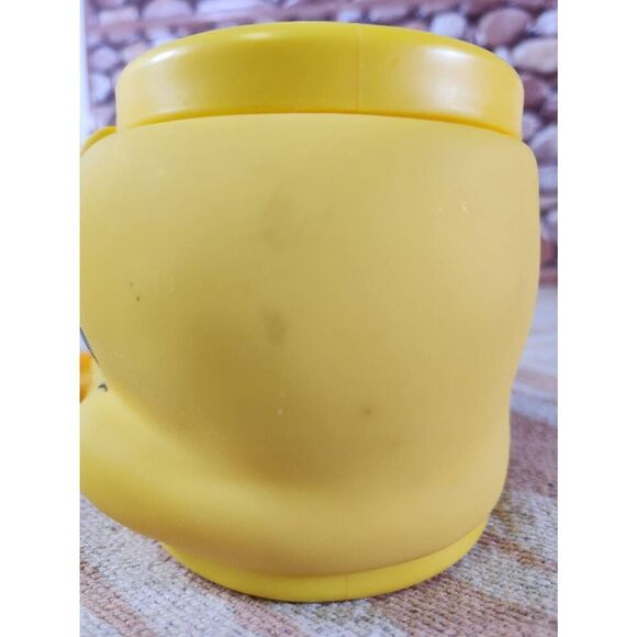 1992 Promotional Looney Tunes Tweety Bird 3D Plastic Vinyl Mug - Picture 7 of 9